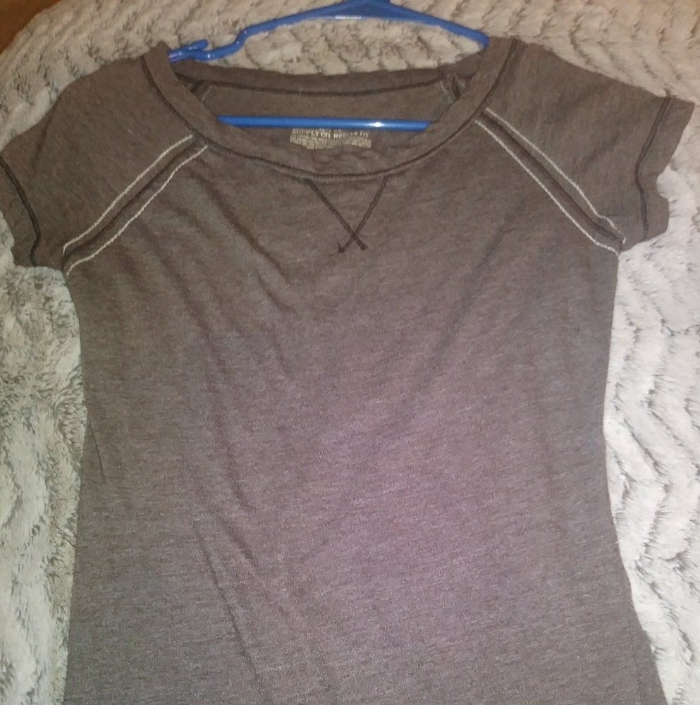 Mossimo tee - Picture 3 of 3